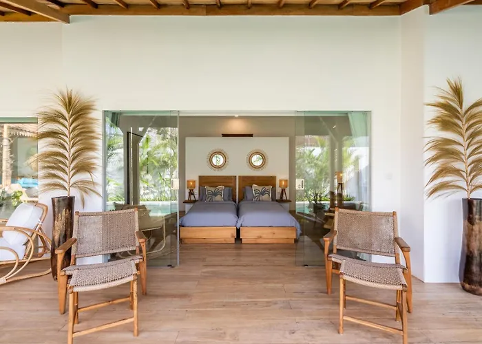 Tropical Retreat Connected 8bdrs In Bingin Villa