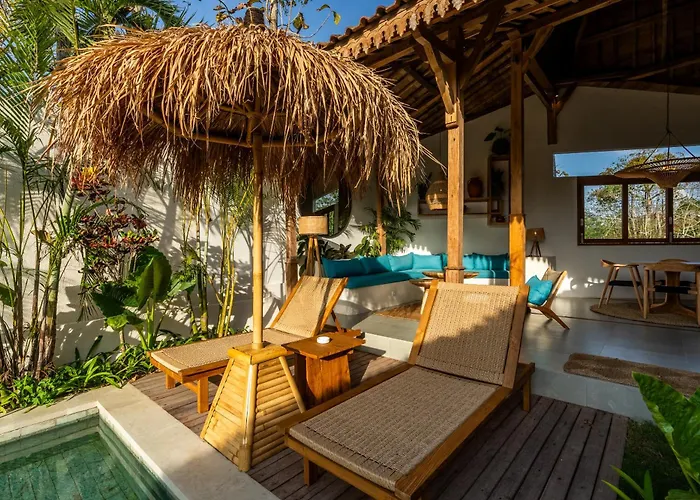 Tropical Retreat Connected 8bdrs In Bingin