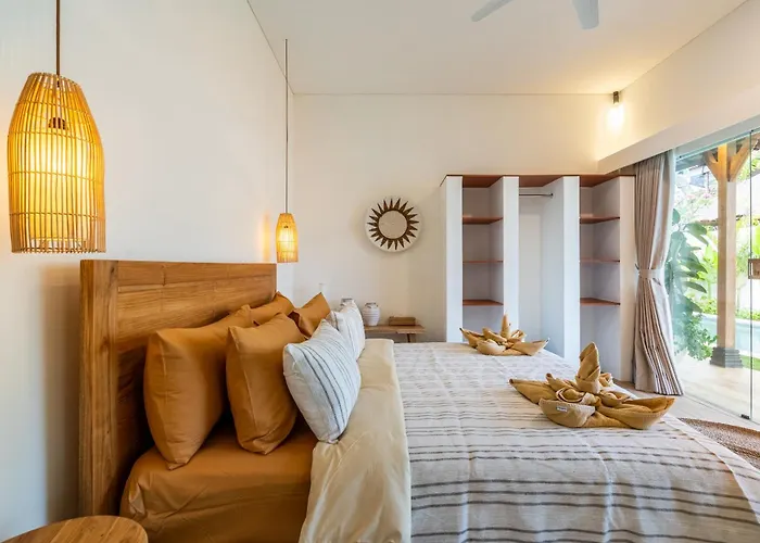 Tropical Retreat Connected 8bdrs In Bingin * Uluwatu (Bali)