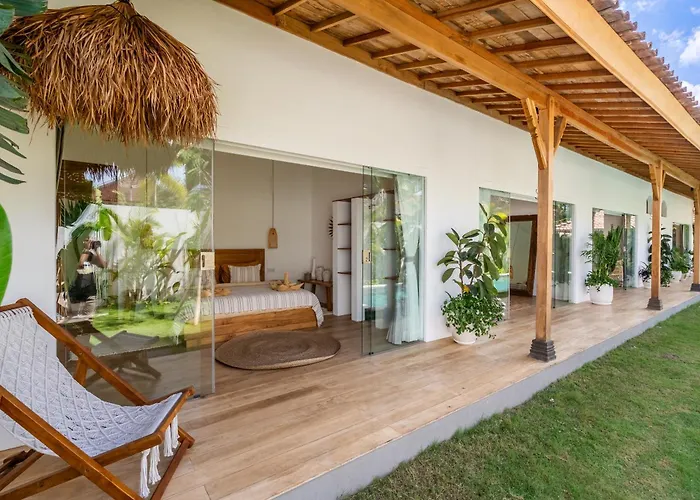 Tropical Retreat Connected 8bdrs In Bingin Villa Uluwatu (Bali)